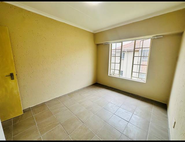 2 BEDROOM APARTMENT FOR SALE IN BRENTWOOD PARK